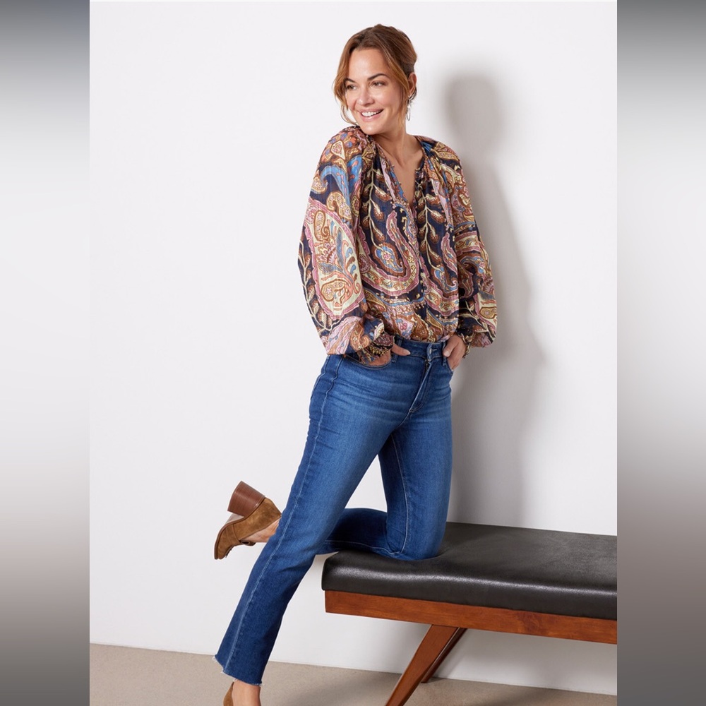 Beautiful Evereve blouse for Fall. NWT